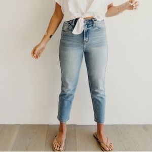 Carly Jean Los Angeles “Clark” Jeans | size 3